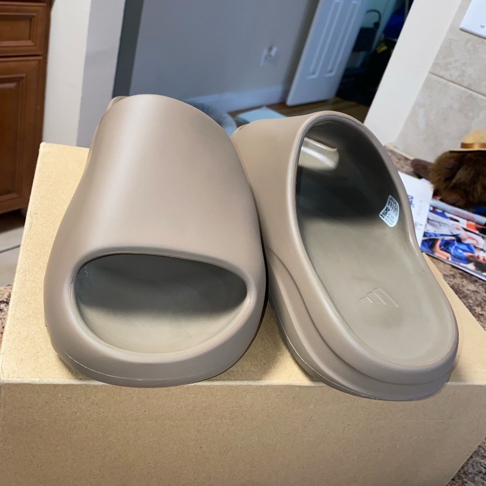 Yeezy Slide